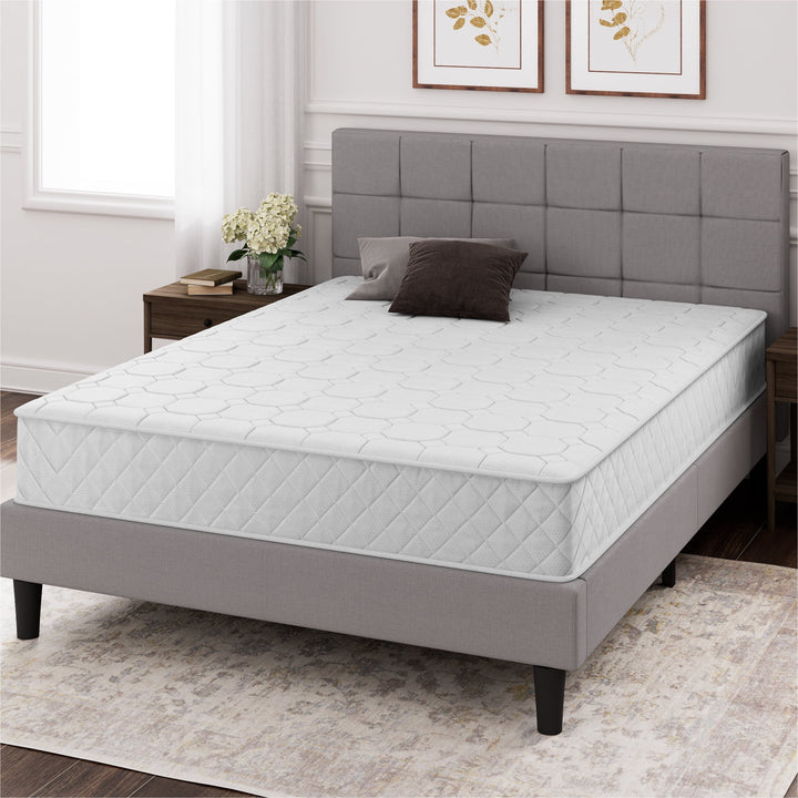 8" Quilted Hybrid Mattress of Comfort Foam and Pocket Spring, Twin