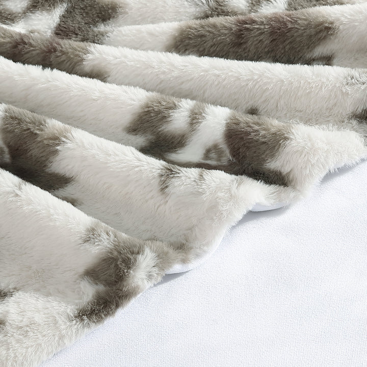 Clayton Beige Faux Fur 60X50 Throw Blanket