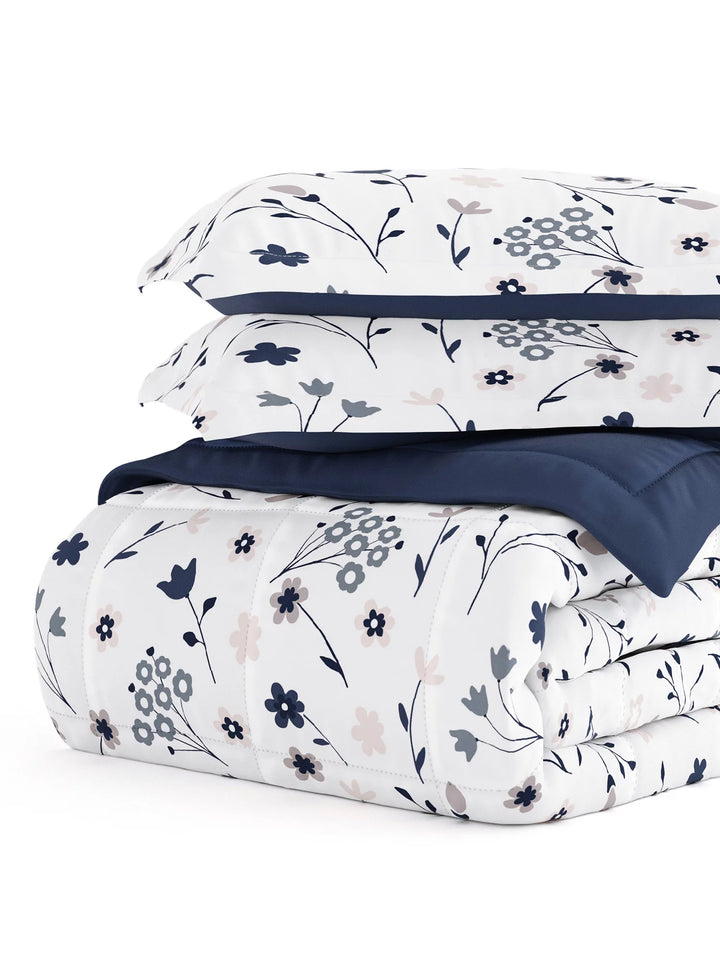 - Navy Forget Me Not Timeless Print All Season Down-Alternative Comforter for Queen Beds