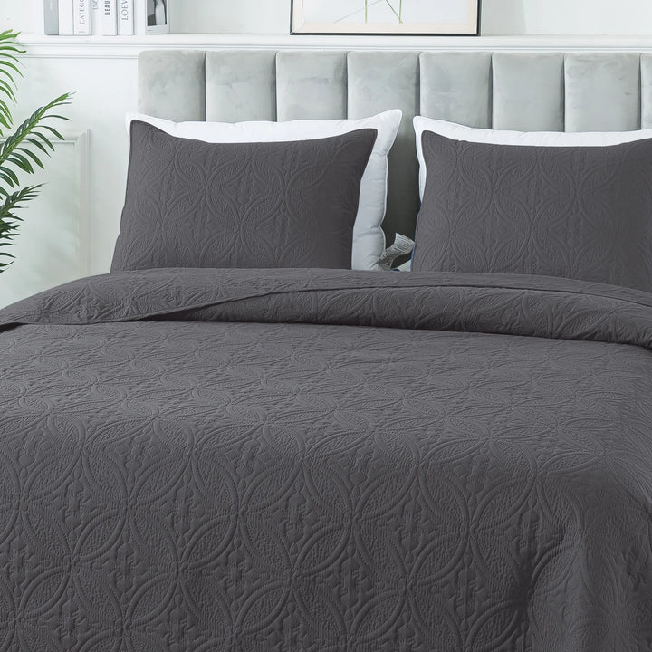 Quilt Set Queen Size - Lightweight Quilts Summer Bedspreads for All Season 3 Piece (1 Quilt, 2 Pillow Shams) - Dark Grey