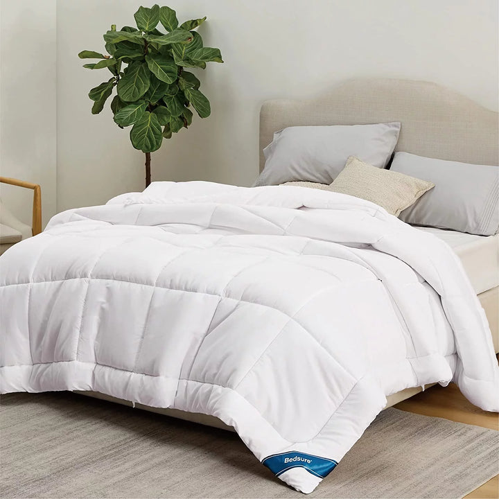 All Season down Alternative Comforter Duvet Insert, Machine Washable Quilted Reversible Duvet Insert with Corner Tabs, White, King Size, 102X90 Inches